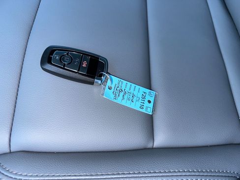 New 2025 Ford F150 Lightning Flash image 27