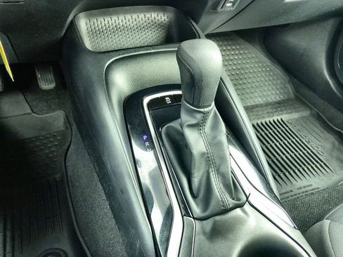 Used 2024 Toyota Corolla LE image 19