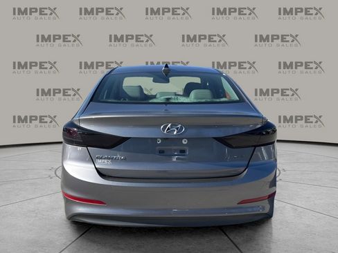 Used 2017 Hyundai Elantra Limited w/ Limited Tech Package 04 image 4