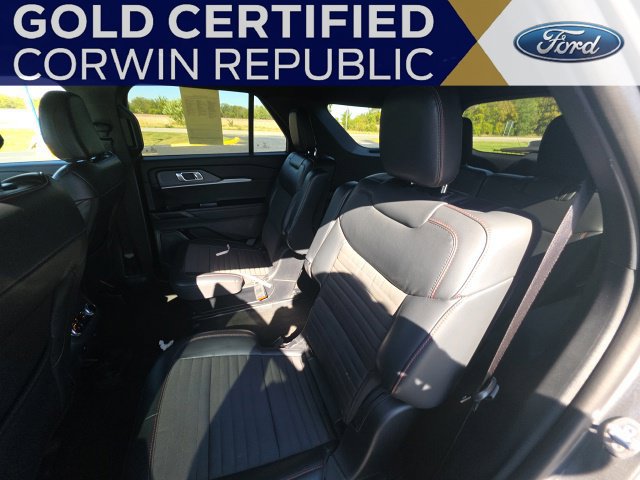 Used 2026 Ford Explorer ST-Line AWD/4WD image 13