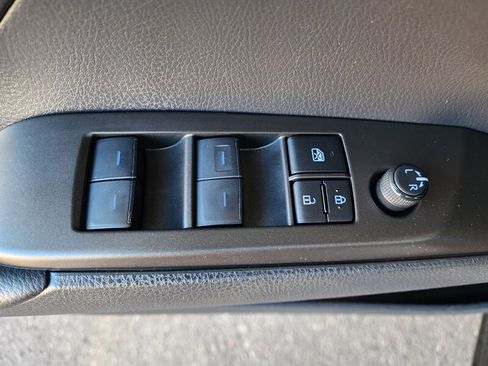 Used 2024 Toyota Camry SE w/ Convenience Package image 16