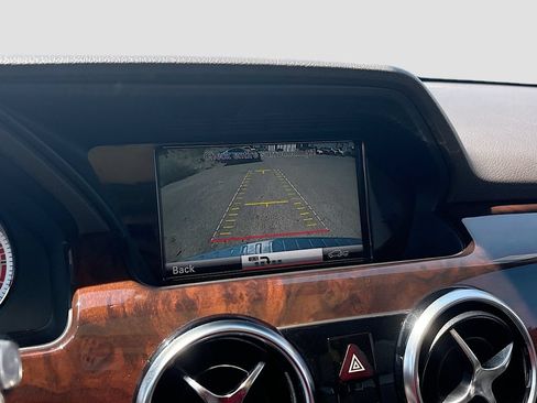Used 2014 Mercedes-Benz GLK 250 BlueTEC 4MATIC image 13