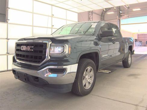 Used 2017 GMC Sierra 1500 4x4 Crew Cab w/ Sierra Convenience Package image 18