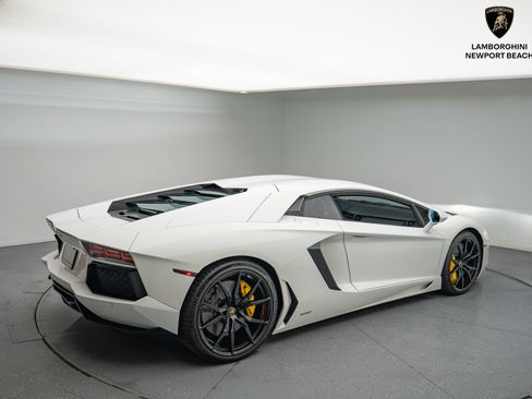 Used 2014 Lamborghini Aventador LP 700-4 image 22
