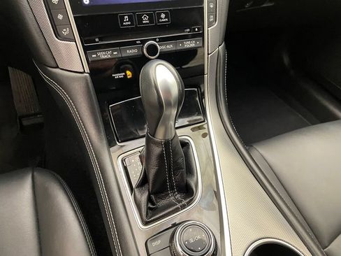 Used 2016 INFINITI Q50 Premium RWD image 19