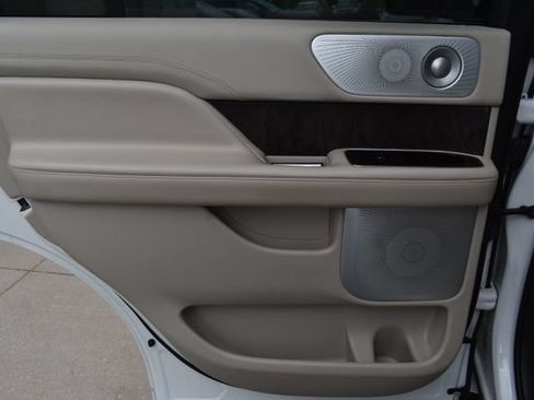 Used 2020 Lincoln Navigator Reserve w/ Luxury Package AWD/4WD image 43
