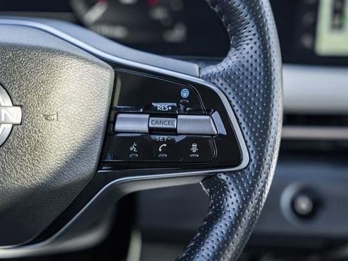 Used 2023 Nissan Ariya AWD image 28