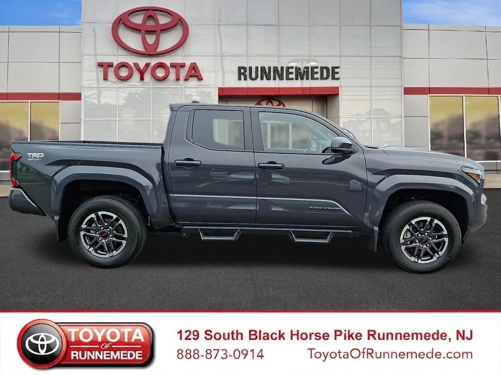Certified 2025 Toyota Tacoma TRD Sport AWD/4WD image 7
