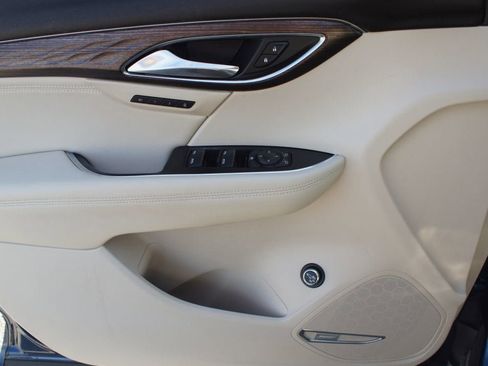 Used 2023 Buick Envision Avenir image 31