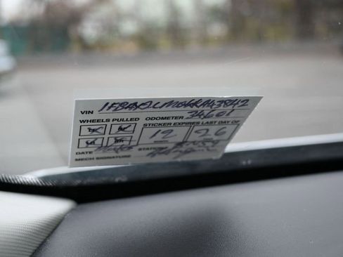 Used 2019 Ford Transit 350 XL image 9