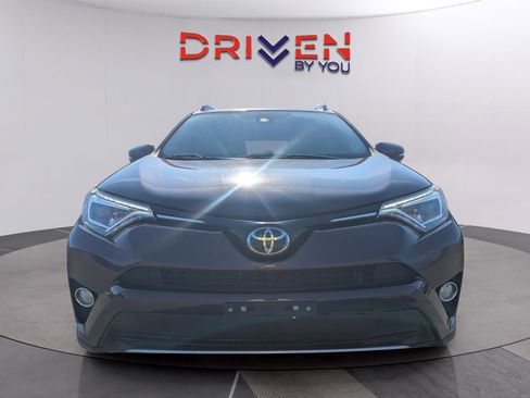 Used 2017 Toyota RAV4 Limited image 8