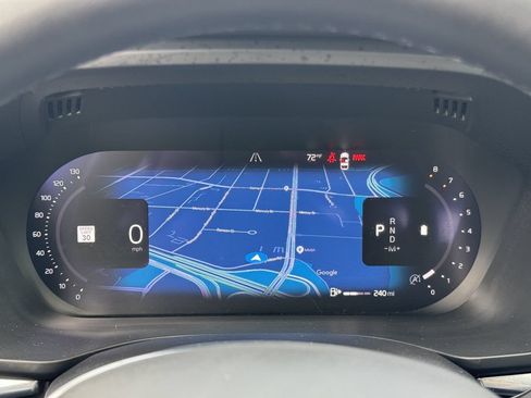 Certified 2023 Volvo XC60 B5 Plus w/ Climate Package FWD image 22