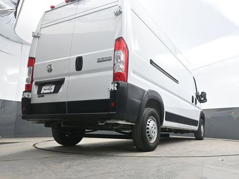 Used 2025 RAM ProMaster 2500 w/ Convenience Group image 34