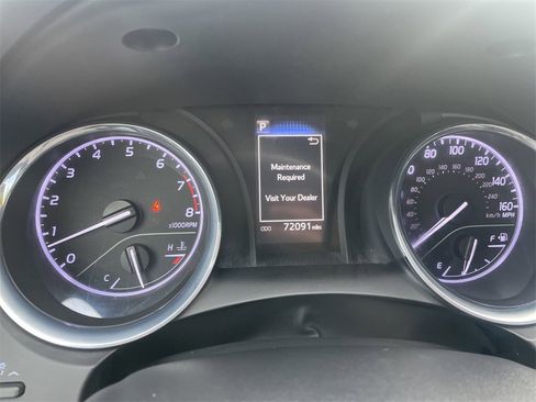 Used 2019 Toyota Camry SE image 17