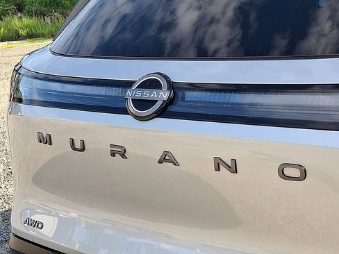 Certified 2025 Nissan Murano SV w/ Cargo Package AWD/4WD image 24