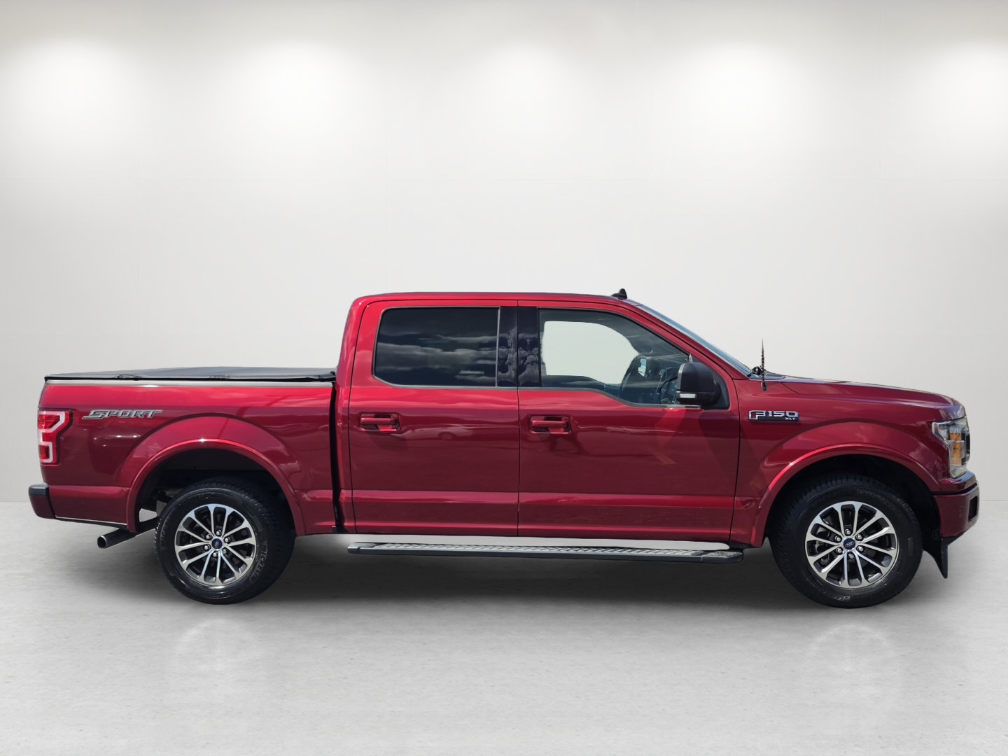 Used 2019 Ford F150 XLT w/ Equipment Group 302A Luxury RWD image 4