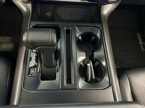 Used 2025 Ford F150 Lariat AWD/4WD image 20