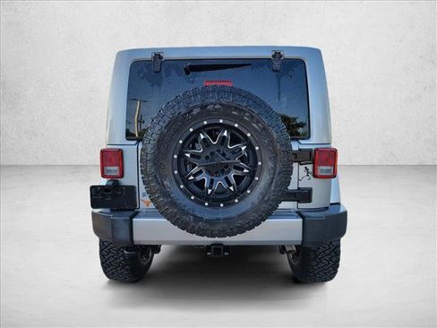 Used 2016 Jeep Wrangler Unlimited Sahara w/ Max Tow Package AWD/4WD image 6