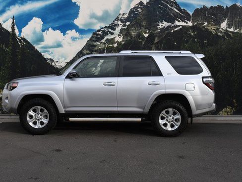 Used 2014 Toyota 4Runner SR5 Premium image 7