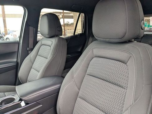 Used 2025 Chevrolet Equinox LT image 16