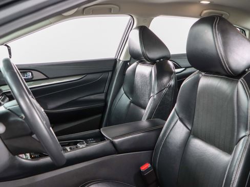 Used 2023 Nissan Maxima SV w/ Floor Mat Group image 23