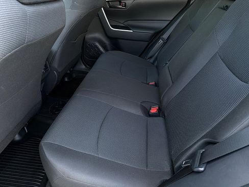Used 2025 Toyota RAV4 LE image 8