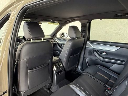 Certified 2025 MAZDA CX-70 Plug-In Hybrid w/ Premium Plus image 25