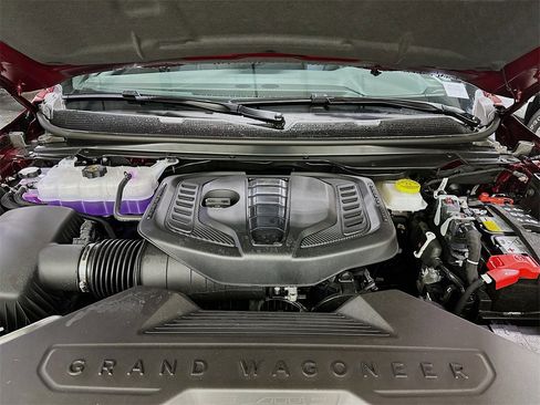 New 2026 Jeep Grand Wagoneer L image 18