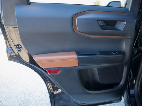 Used 2023 Ford Bronco Sport Outer Banks image 25