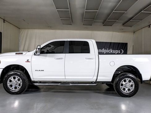 Used 2024 RAM 2500 Laramie AWD/4WD image 11
