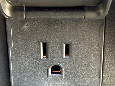 New 2026 Chevrolet Traverse Z71 w/ Enhanced Driving Package image 29