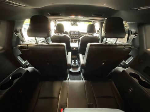 Used 2023 Toyota Highlander XSE AWD/4WD image 23