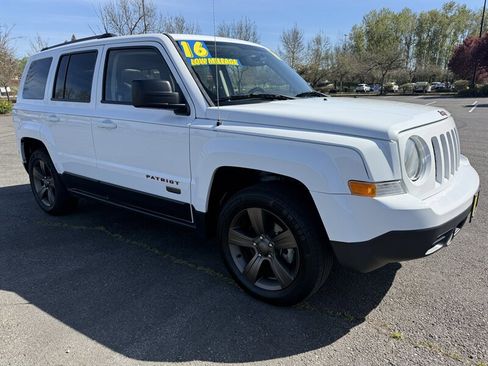 Used 2016 Jeep Patriot 75th Anniversary w/ Power Value Group image 1