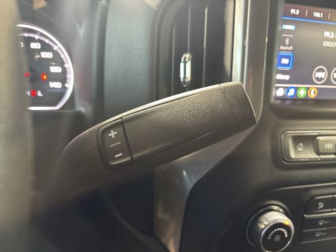 Used 2022 Chevrolet Silverado 2500 Custom w/ Custom Value Package AWD/4WD image 20