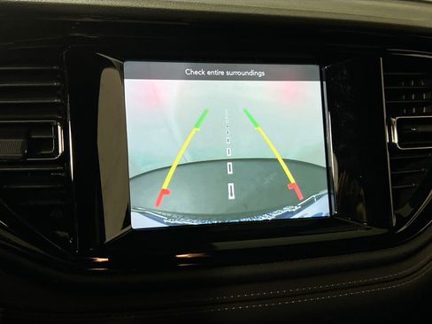 Used 2022 Dodge Durango GT image 13