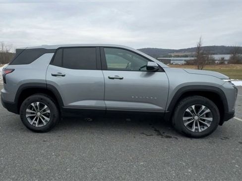 New 2026 Chevrolet Equinox LT image 9