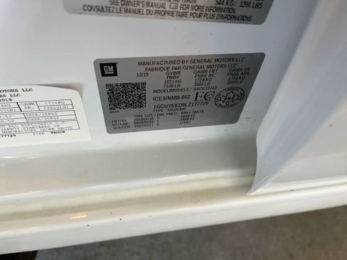 Used 2020 Chevrolet Silverado 1500 RST image 27