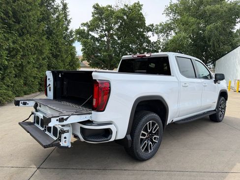 New 2026 GMC Sierra 1500 AT4 w/ AT4 Premium Package AWD/4WD image 33