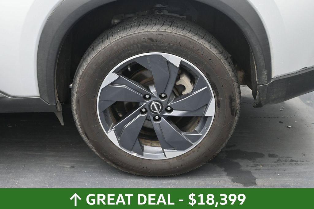 Used 2025 Nissan Rogue SV FWD image 15