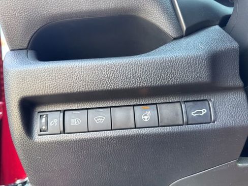 Used 2023 Toyota RAV4 XLE Premium AWD/4WD image 10