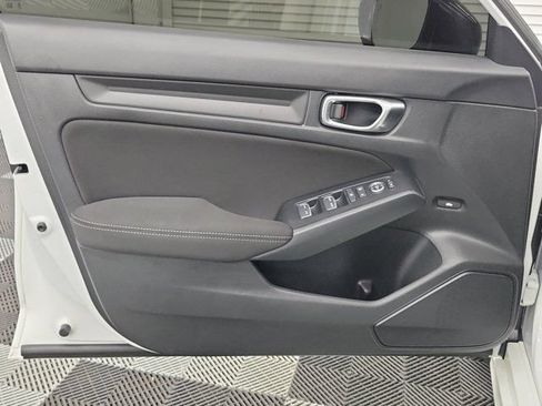 Used 2025 Honda Civic Sport image 18