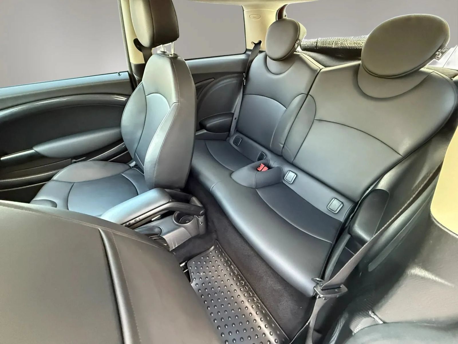 Used 2013 MINI Cooper S FWD image 16