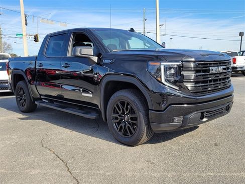 Used 2025 GMC Sierra 1500 Elevation w/ LPO, Elevation Black Package image 3
