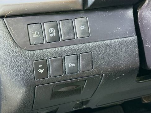 Used 2019 Toyota Highlander Limited AWD/4WD image 10