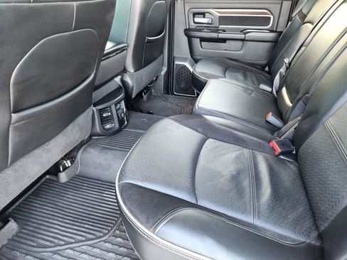 Used 2022 RAM 3500 Laramie image 34