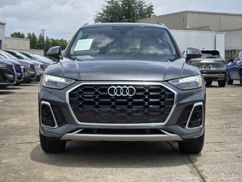 Certified 2023 Audi Q5 2.0T Premium w/ Convenience Package AWD/4WD image 4