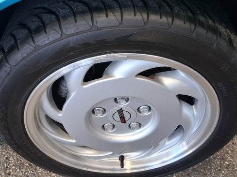 Used 1992 Chevrolet Corvette Convertible image 8