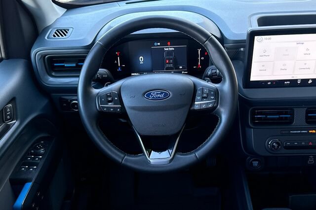 Used 2025 Ford Maverick Lobo AWD/4WD image 14
