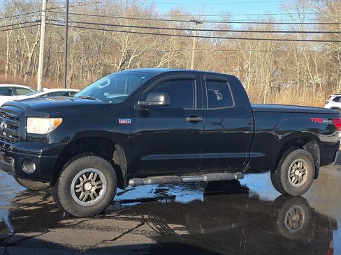 Used 2010 Toyota Tundra 4x4 Double Cab image 7