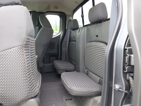 Used 2017 Nissan Frontier SV RWD image 20